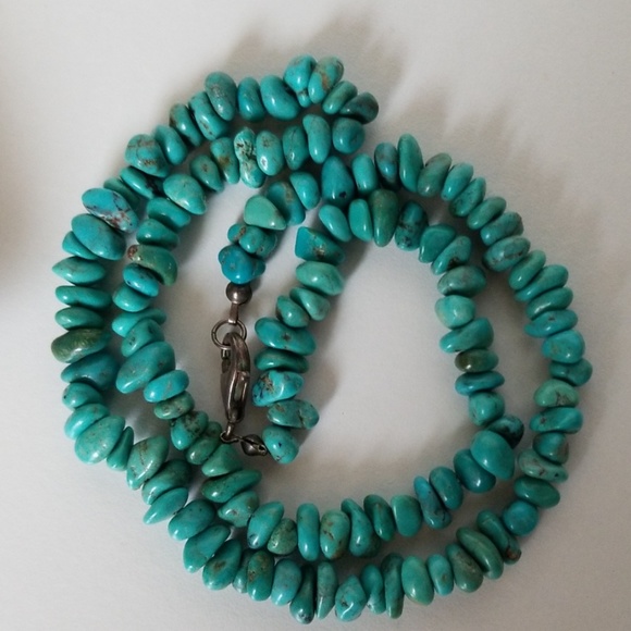 Turquoise Necklace - Picture 4 of 4